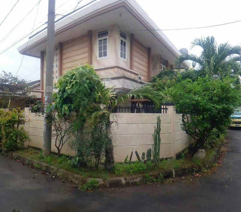 dijual rumah jl oswegia 6 no 3 blok e