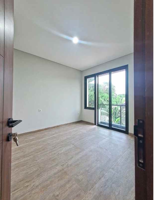 dijual rumah jl pondok labu cilandak