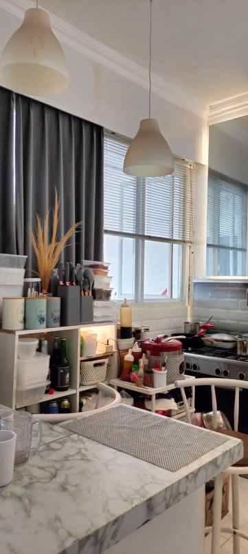 dijual rumah jl raya bojongsari