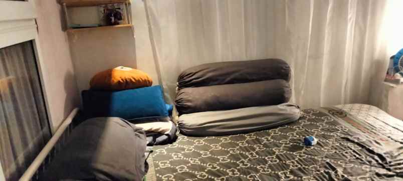 dijual rumah jl raya bojongsari