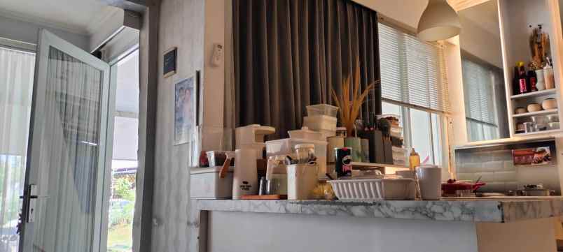 dijual rumah jl raya bojongsari