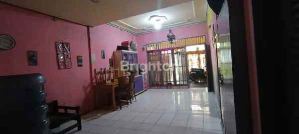 dijual rumah jl raya condet batu ampar
