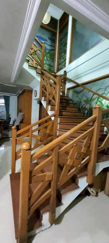 dijual rumah jl sayap pasirkaliki