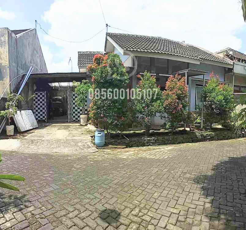 dijual rumah jl yos sudarso ungaran