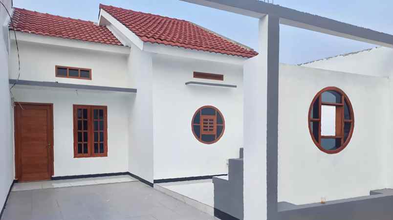 dijual rumah jln bojongwaru rancamulya