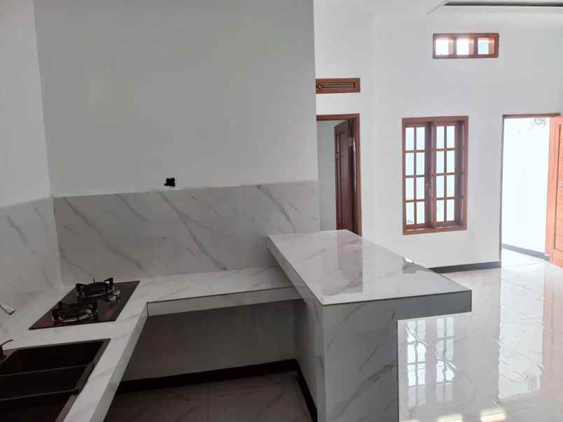 dijual rumah jln bojongwaru rancamulya