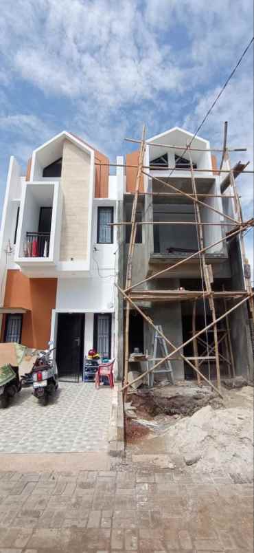 dijual rumah jln cilangkap baru jakarta