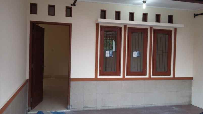 dijual rumah jln larangan indah raya