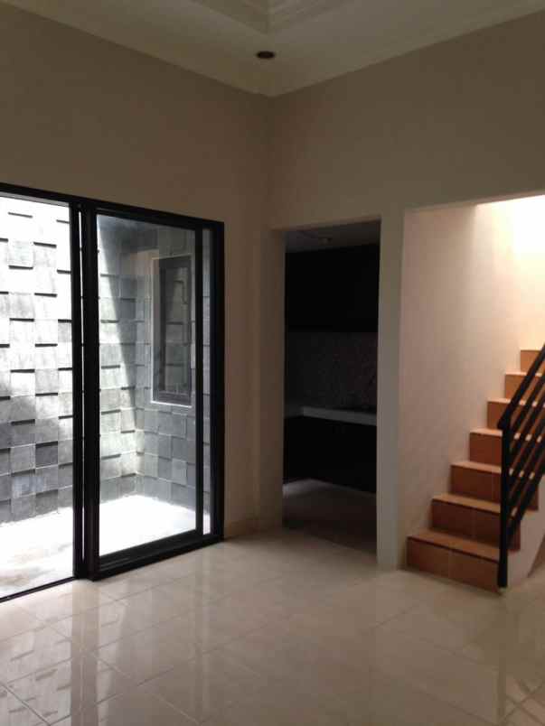 dijual rumah kalibata