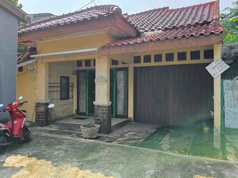 dijual rumah kalumulya raya