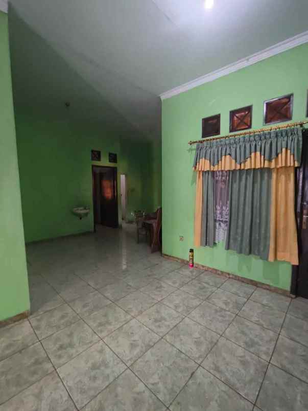 dijual rumah kalumulya raya
