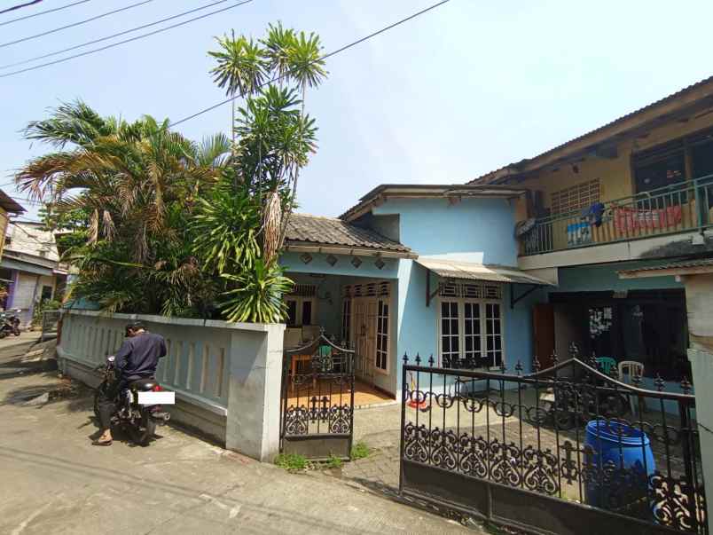 dijual rumah kampung beting semper