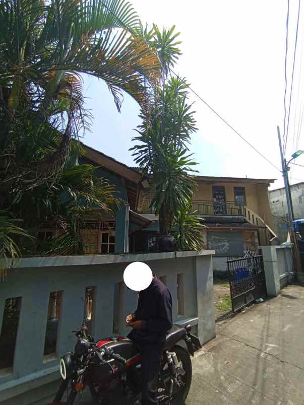 dijual rumah kampung beting semper