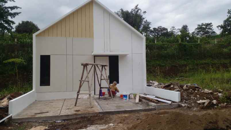 dijual rumah karangploso