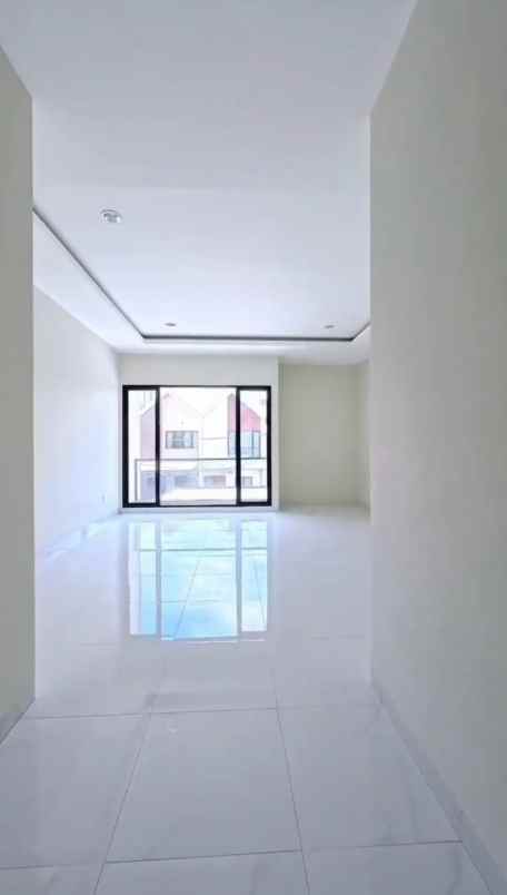 dijual rumah kav dki meruya utara jakbar