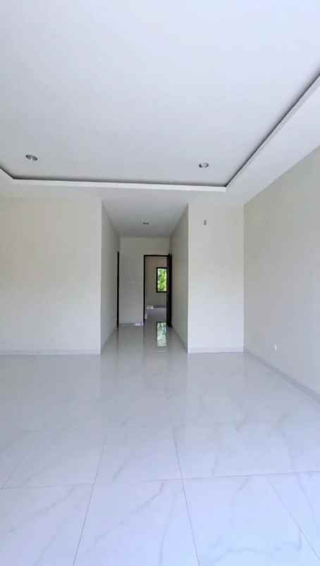 dijual rumah kav dki meruya utara jakbar