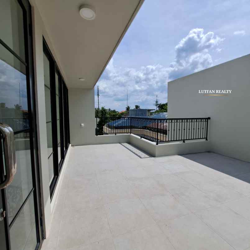 dijual rumah kavling polri