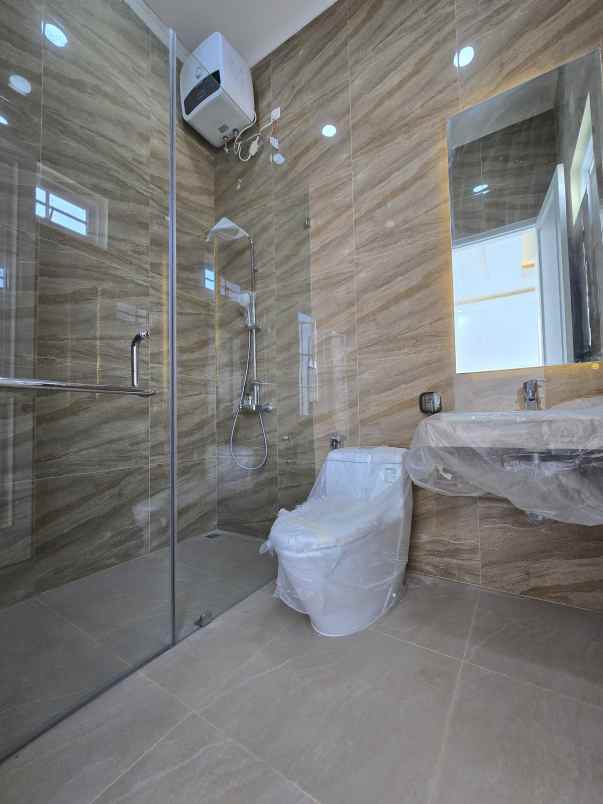 dijual rumah kayu putih jaktim