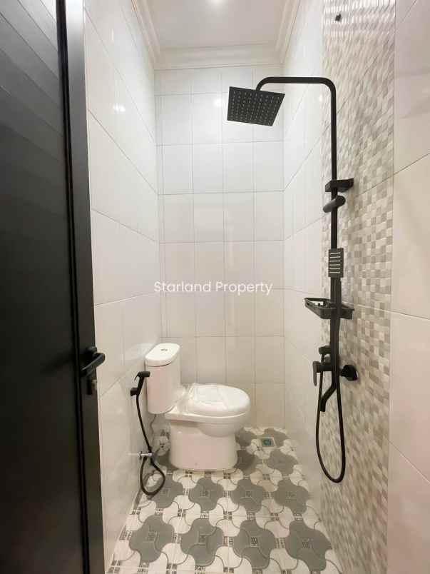 dijual rumah kebon jeruk jakbar