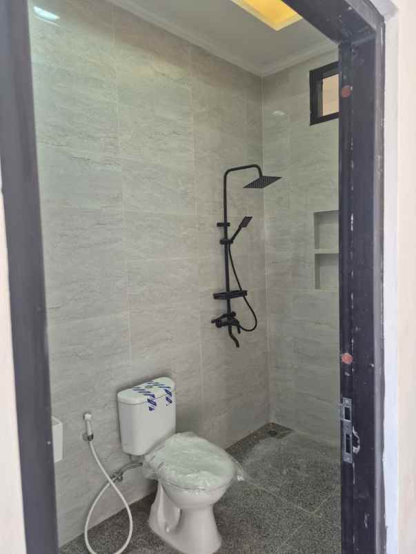 dijual rumah kelapa hybrida kelapa gading