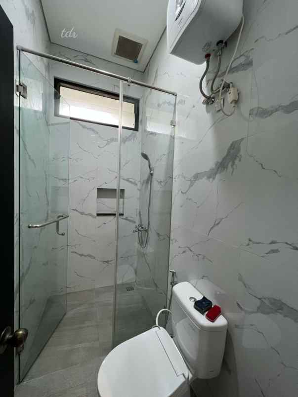 dijual rumah klampis wisma