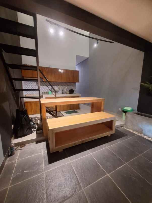 dijual rumah kledokan seturan yogyakarta