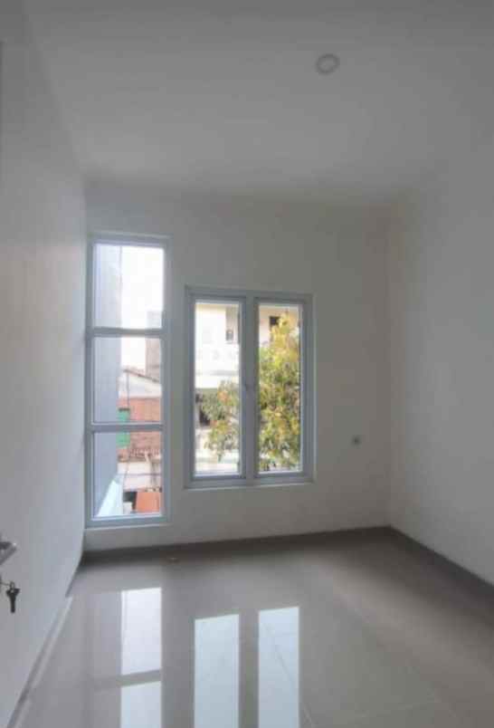 dijual rumah komp beacukai sukapura