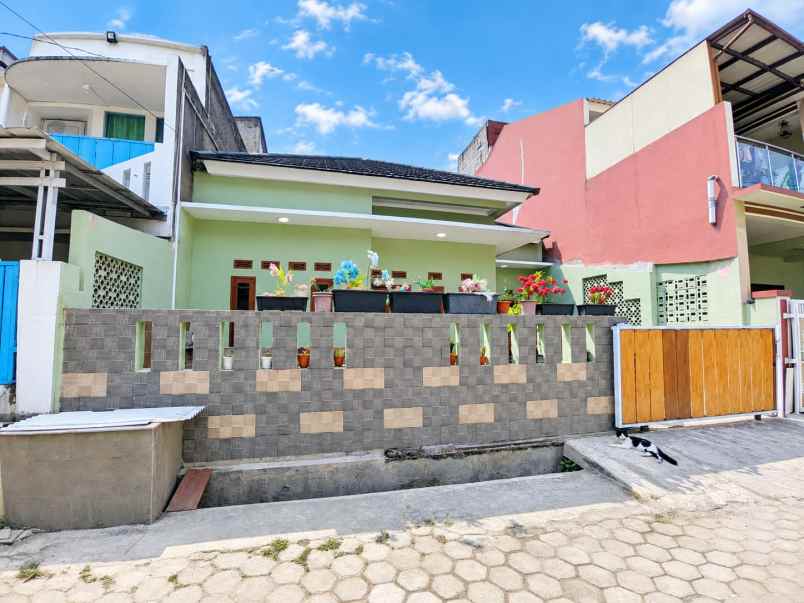 dijual rumah komplek bumi panyileukan