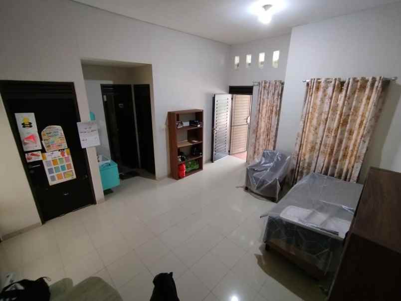 dijual rumah komplek grand sharon