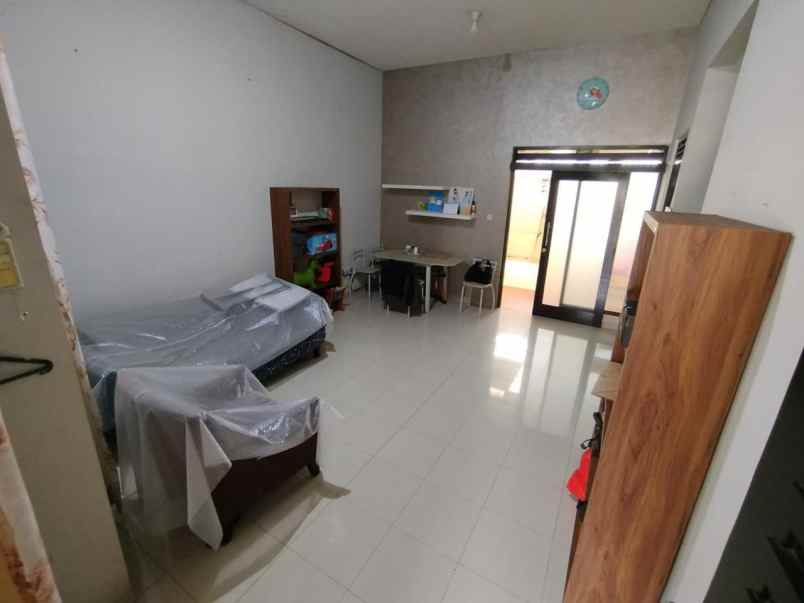 dijual rumah komplek grand sharon