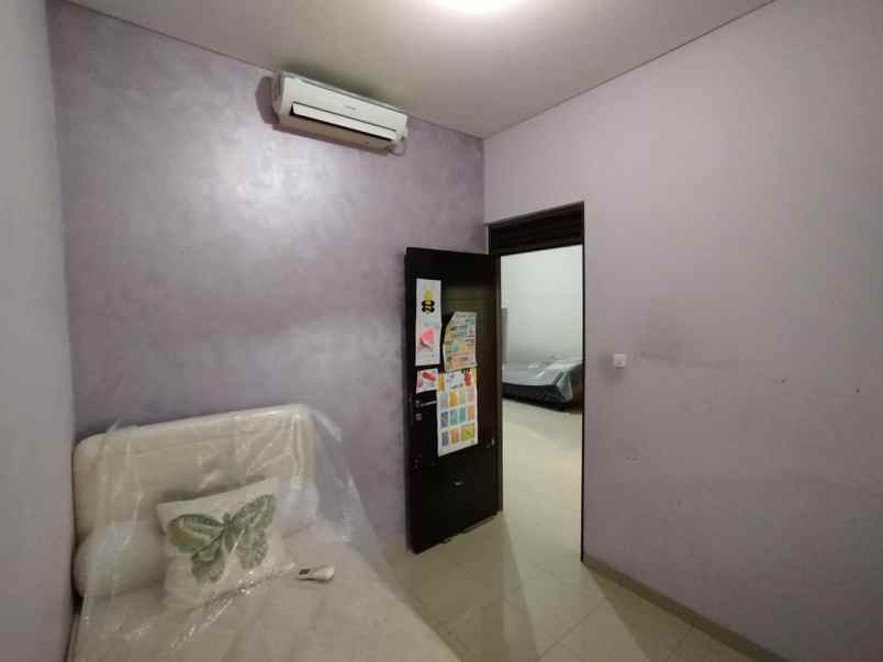 dijual rumah komplek grand sharon