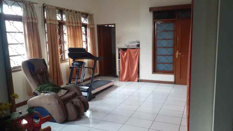 dijual rumah komplek gunung batu bandung
