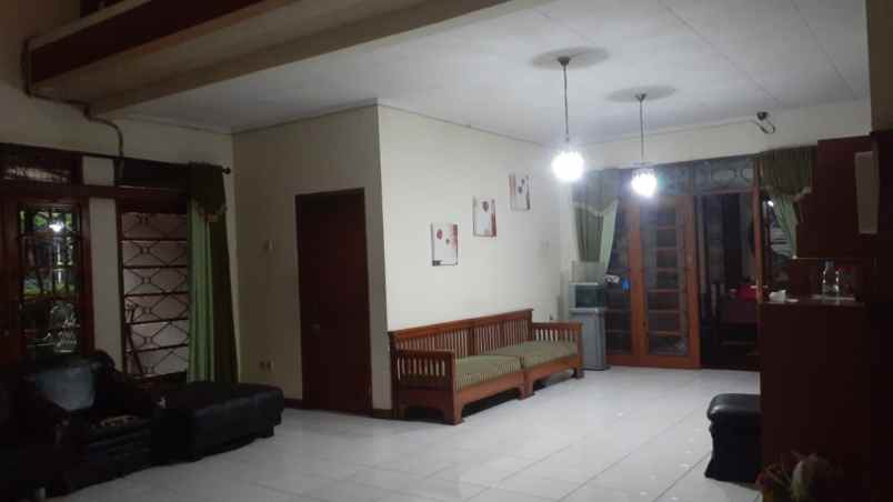 dijual rumah komplek gunung batu bandung