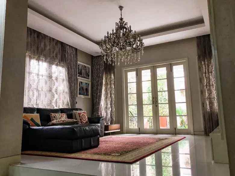 dijual rumah komplek kurdi sayap