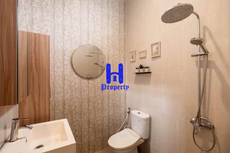 dijual rumah komplek natio residence