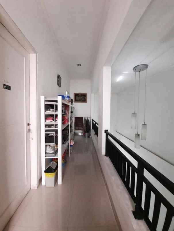 dijual rumah komplek sentosa asih