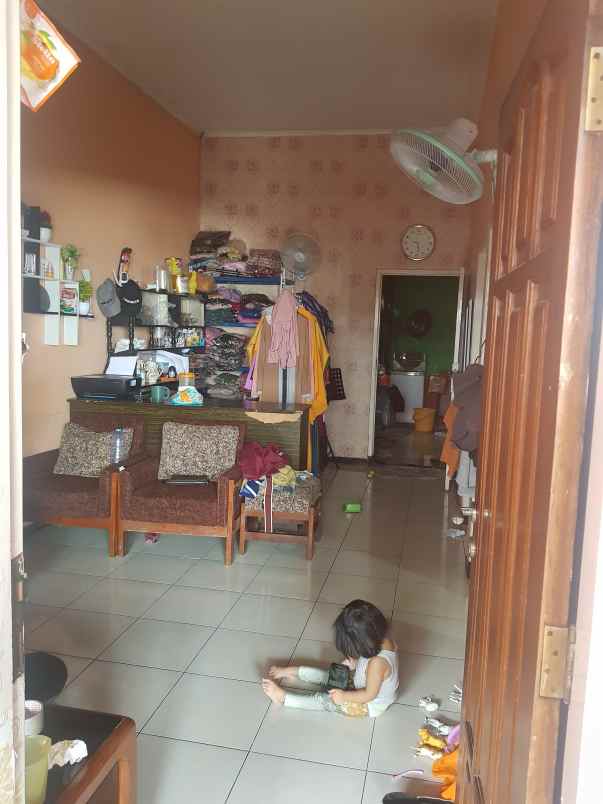 dijual rumah kutisari utara