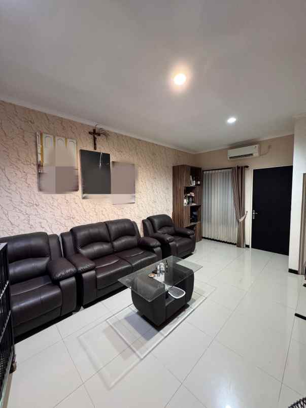 dijual rumah lebak