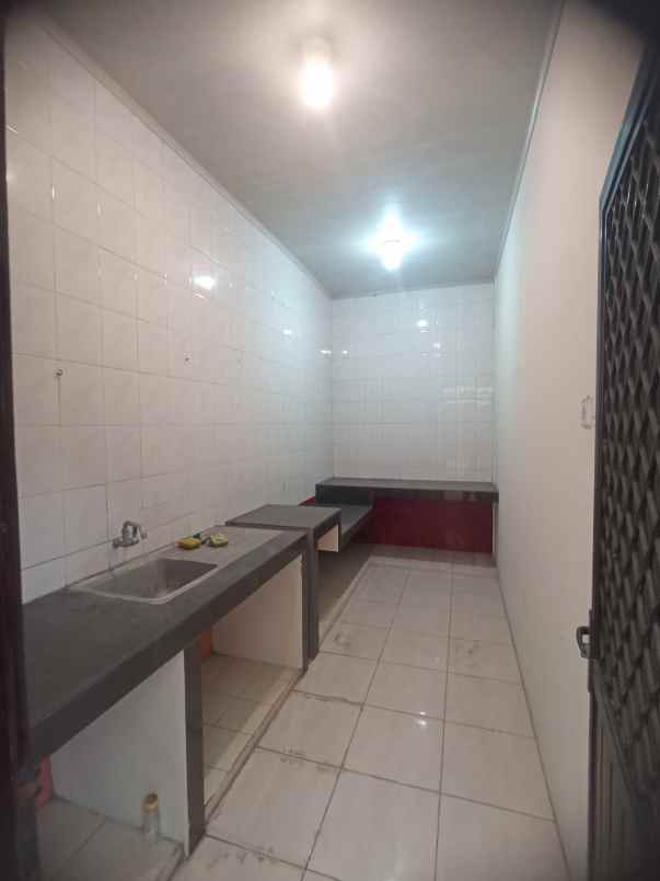 dijual rumah lebak