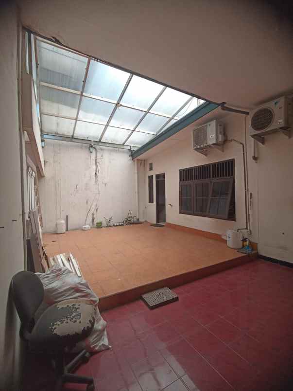 dijual rumah lebak