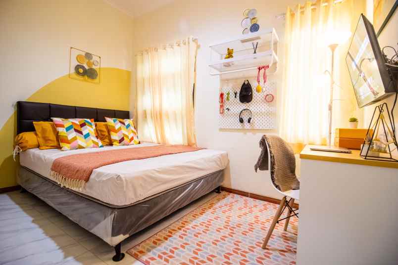 dijual rumah lebak bulus