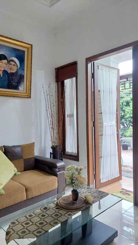 dijual rumah legenda wisata cibubur