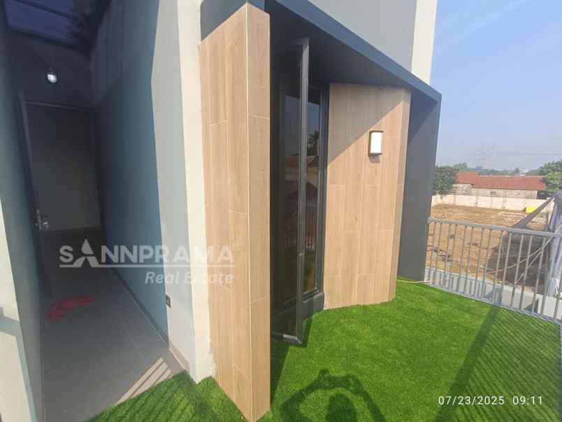 dijual rumah limo
