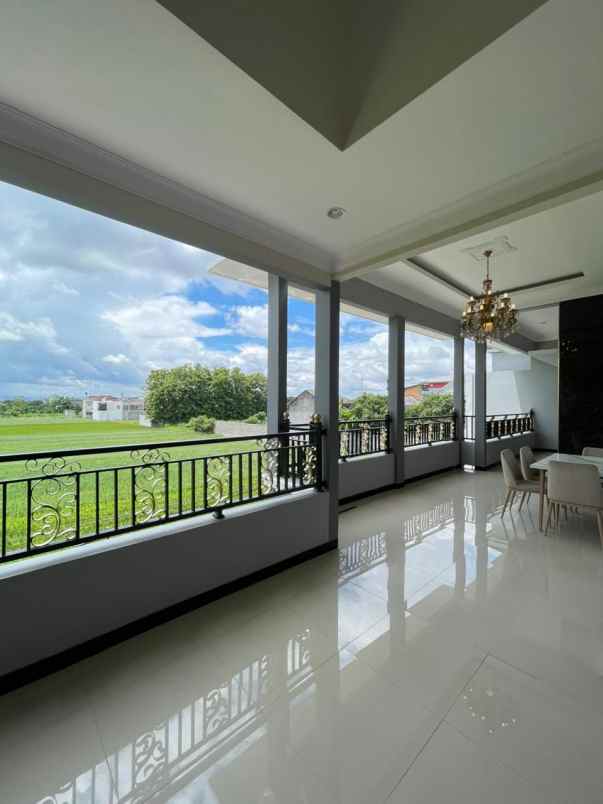 dijual rumah maguwoharjo depok sleman