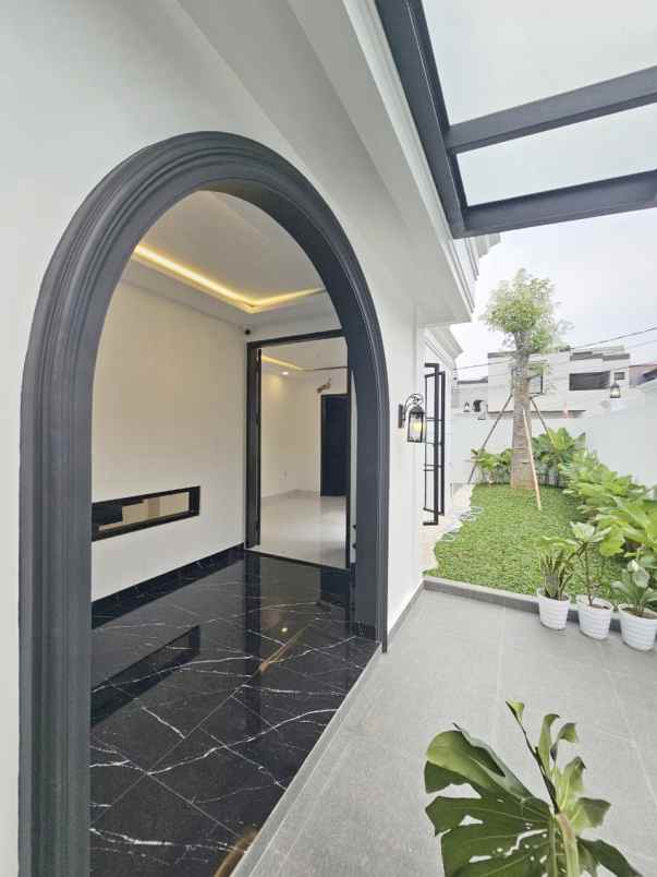 dijual rumah maleo sektor 9 bintaro