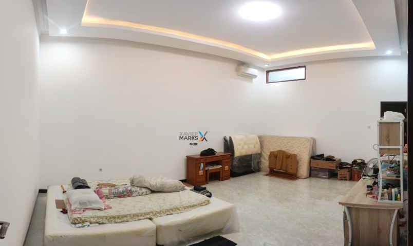 dijual rumah manyar kertoarjo