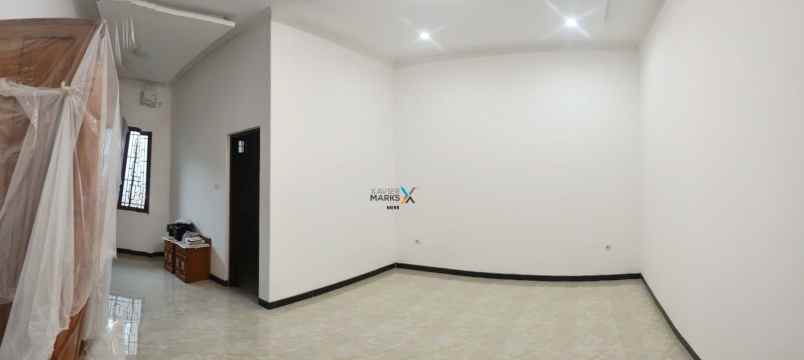 dijual rumah manyar kertoarjo