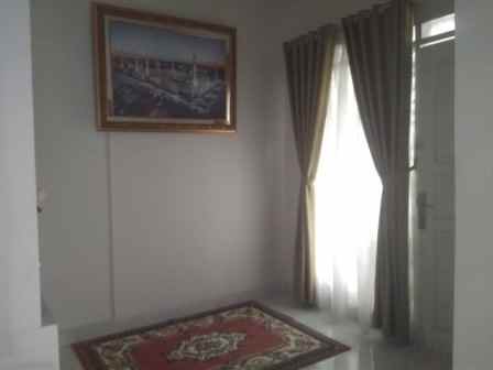 dijual rumah margacinta