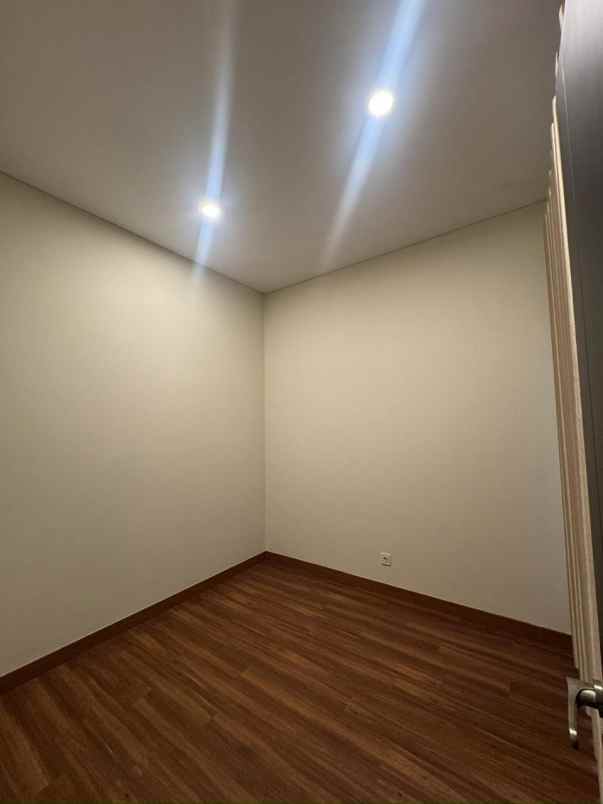 dijual rumah medang pagedangan