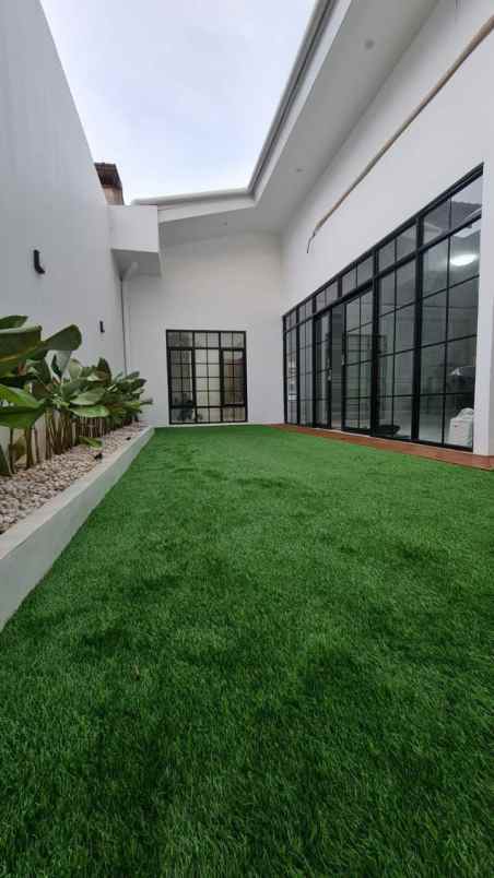 dijual rumah mewah siap huni di cilandak barat